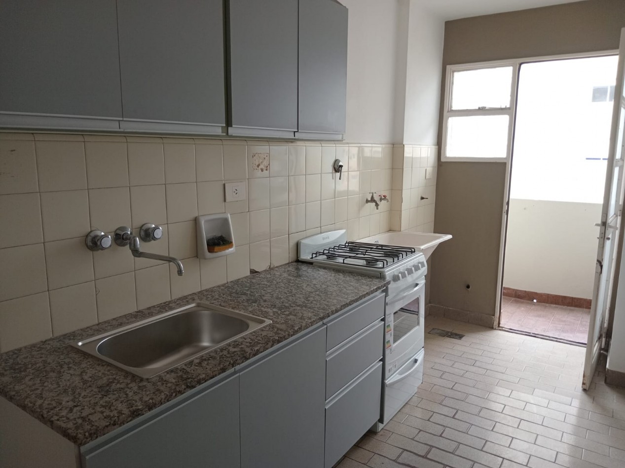 ALQUILER DEPARTAMENTO 3 AMBIENTES -CERRITO Y SOLIS