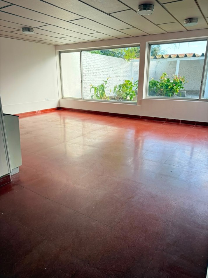 CHALET 4 AMBIENTES