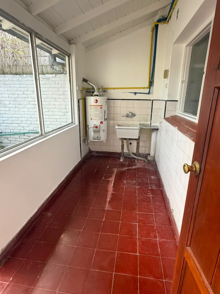 CHALET 4 AMBIENTES