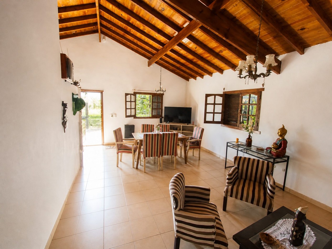 CASA DE 3 AMBIENTES MAS DEPARTAMENTO - PUNTA MOGOTES 
