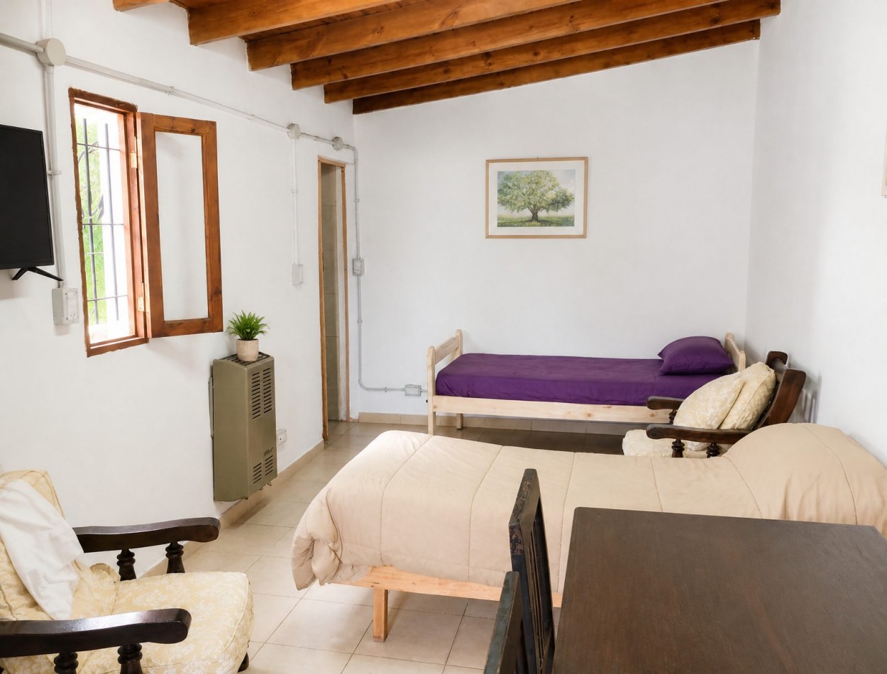 CASA DE 3 AMBIENTES MAS DEPARTAMENTO - PUNTA MOGOTES 