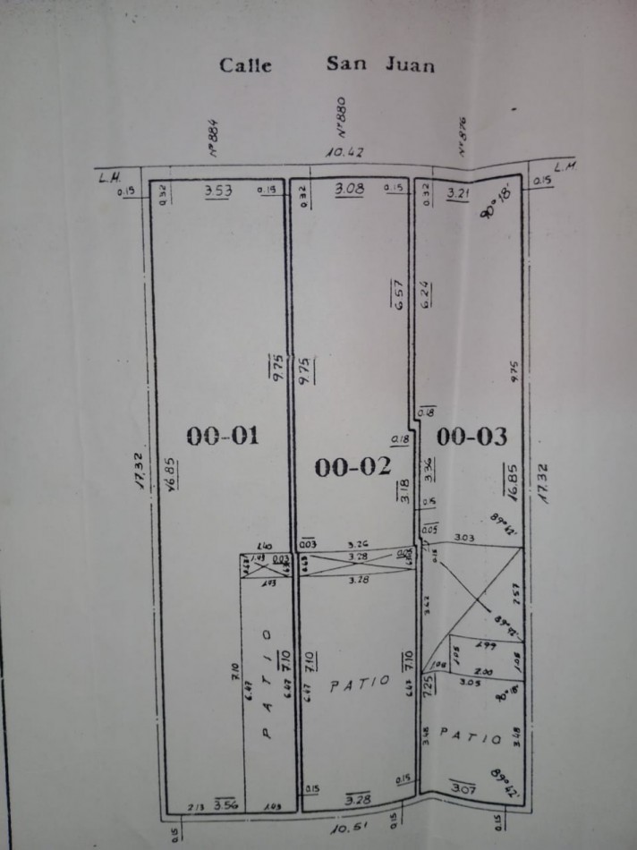 Local comercial con patio.