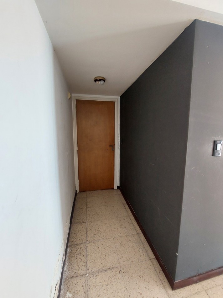 Dos ambientes. Dos patios y Cochera doble.