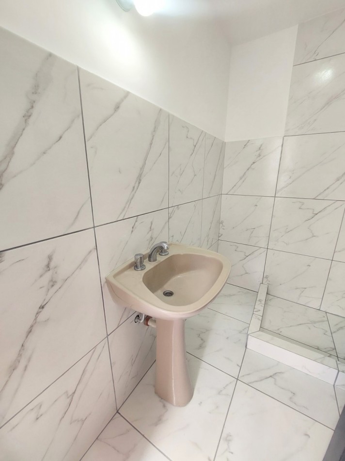 PH 2 amb. con 2 patios y parrilla. 