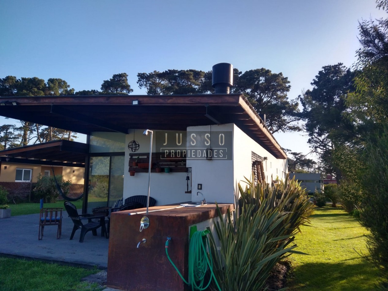 Casa con piscina en Barrio Privado Barrancas de San Benito