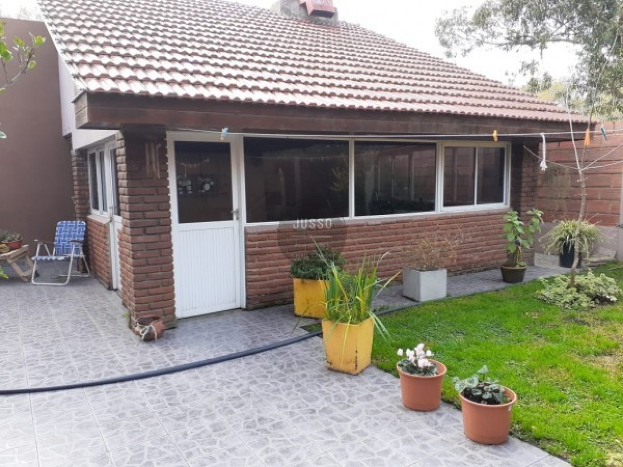 CASA 5 AMBIENTES CON PARQUE Y QUINCHO - BARRIO JARDIN PERALTA RAMOS