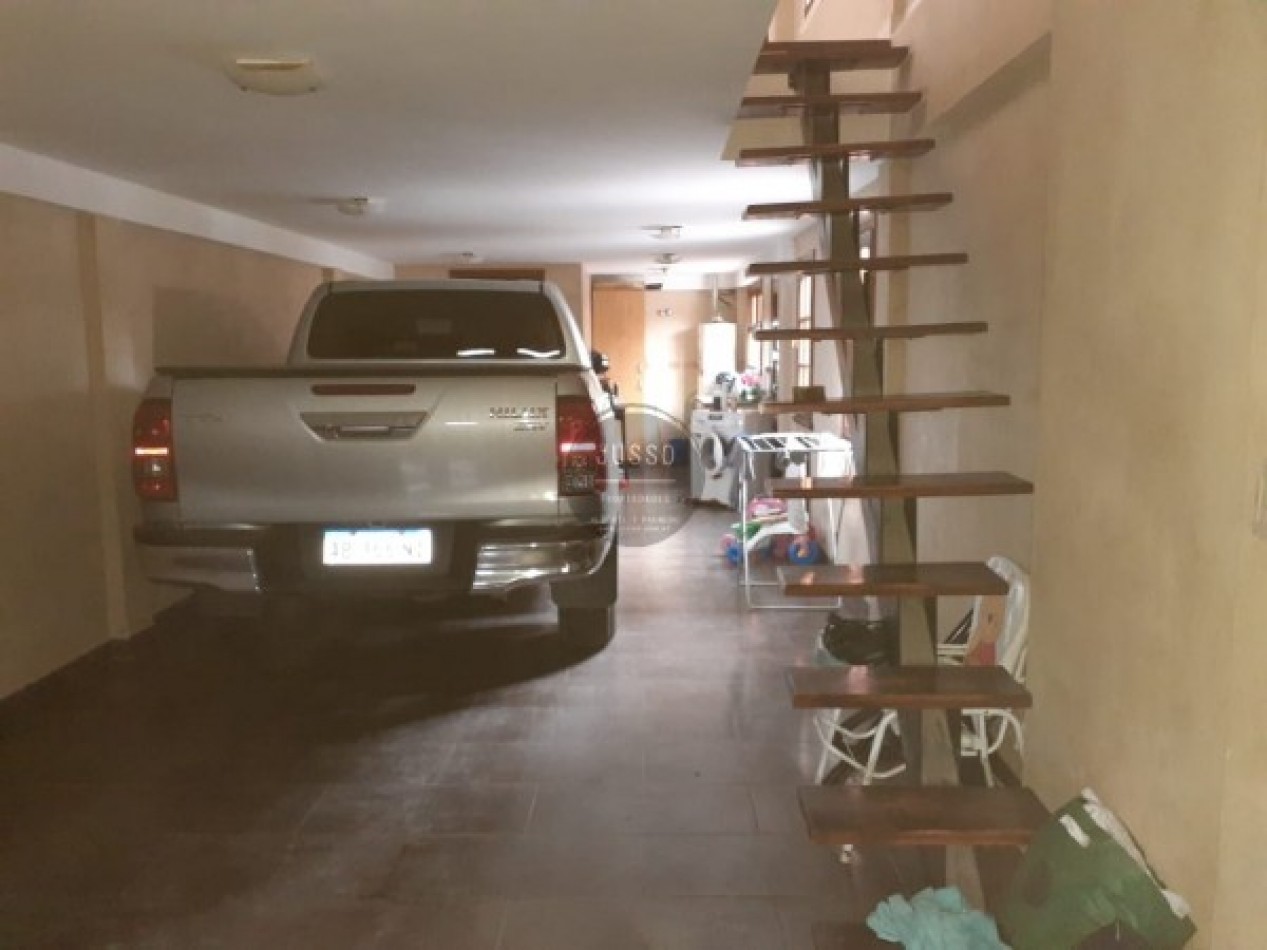 CASA 5 AMBIENTES CON PARQUE Y QUINCHO - BARRIO JARDIN PERALTA RAMOS