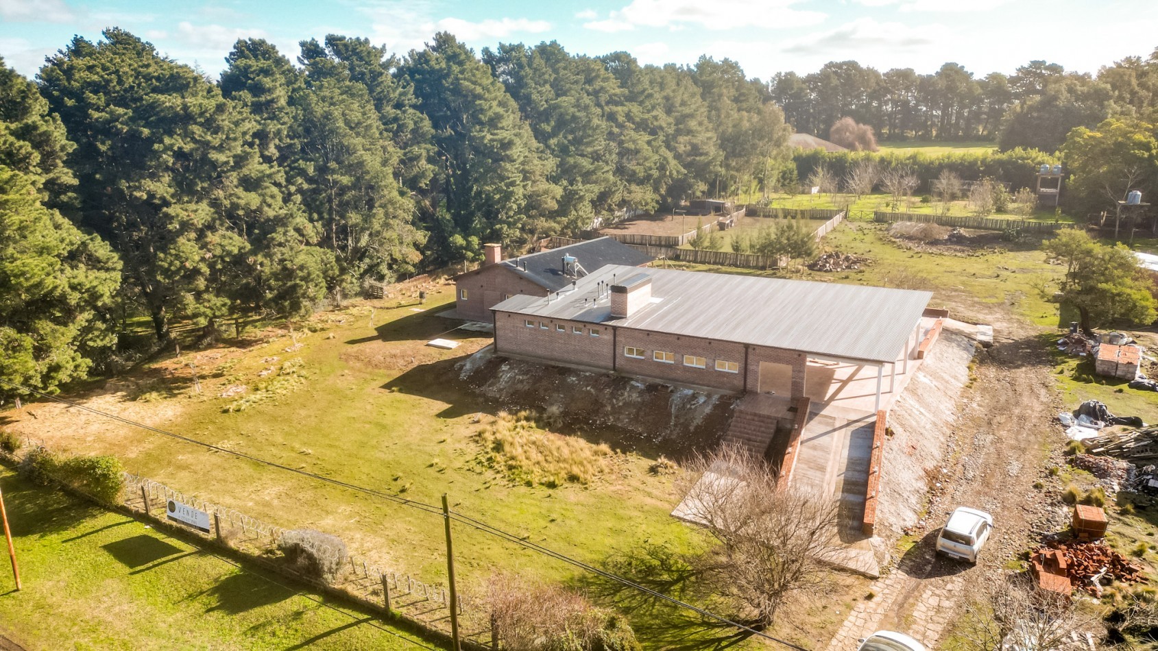Casa quinta + Salon de Fiestas - una hectarea en Sierra de los Padres