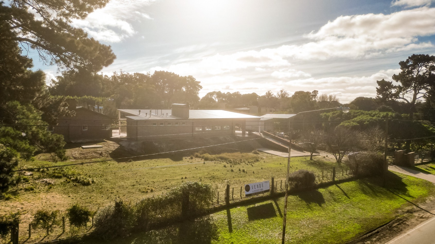 Casa quinta + Salon de Fiestas - una hectarea en Sierra de los Padres
