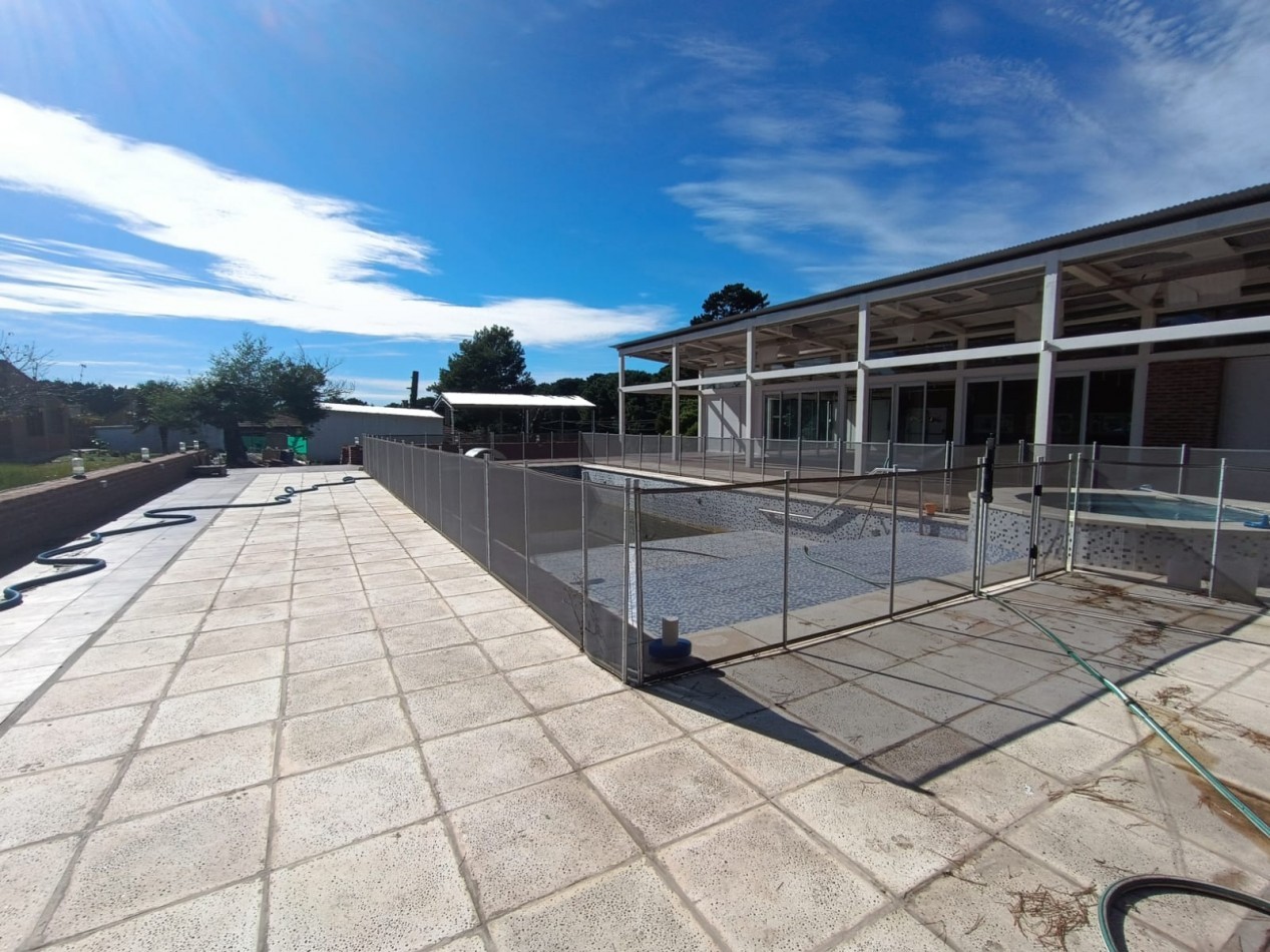Casa quinta + Salon de Fiestas - una hectarea en Sierra de los Padres
