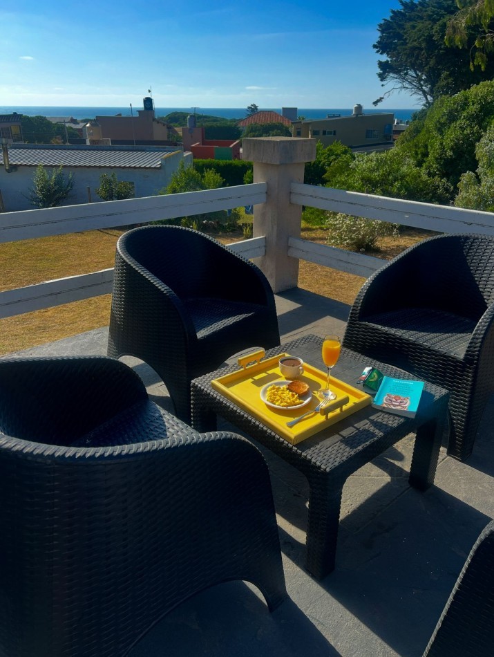 ALQUILER CASA A 150 METROS DEL MAR-