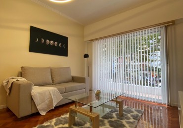 Departamento 3 ambientes con balcon, plaza colon.