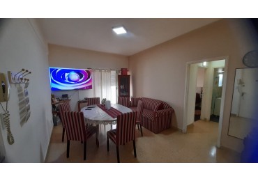 DEPARTAMENTO 3 AMBIENTES MAS DEPENDENCIA. ZONA PLAZA COLON