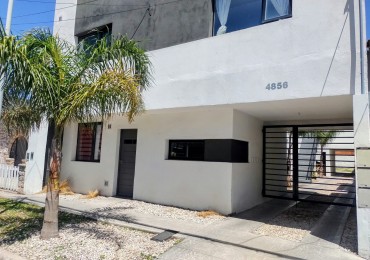 Venta departamento PH dos ambientes zona Pompeya