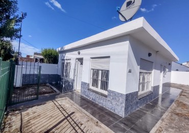 Venta casa lote propio 4 ambientes mas departamento zona Villa Primera