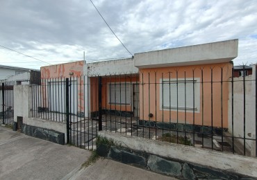 venta propiedad en block casa 3 ambientes mas tres departamentos 2 ambientes a reciclar