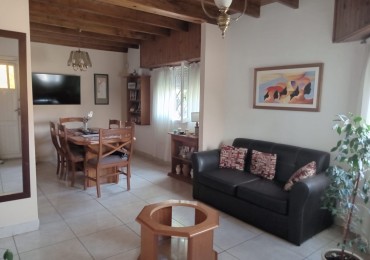 CASA 4 AMBIENTES CON PATIO - PARQUE LURO - APTA CREDITO