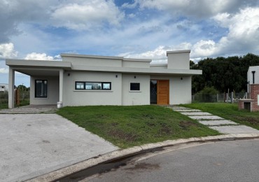 CASA EN ARENAS CHICO 