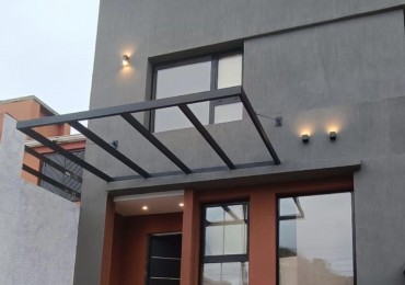 DUPLEX A ESTRENAR 4 AMBIENTES ZONA CAISAMAR .