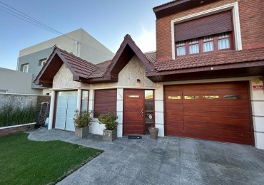 CASA 5 AMBIENTES BARRIO ZACAGNINI