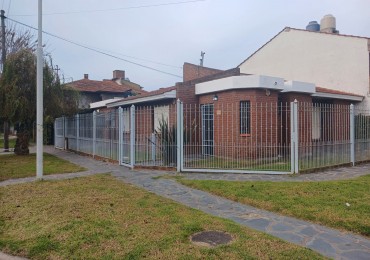 Venta casa 4 ambientes en los Pinares