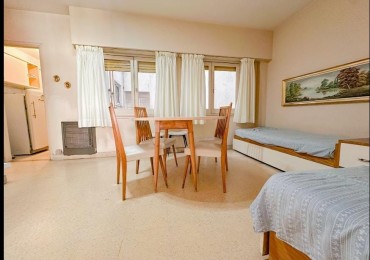 VENTA DEPARTAMENTO 2 AMBIENTES INVERTIDO CON BALCON A LA CALLE ZONA ALDREY