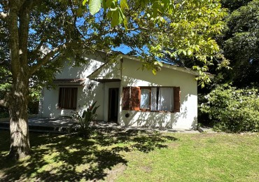 CASA CON GRAN PARQUE SOBRE DOS LOTES - SIERRA DE LOS PADRES