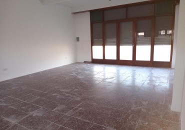 LOCAL  -ZONA GABOTO Y GALICIA