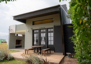 CASA EN VENTA EN EL MARQUESADO. FRENTE AL MAR