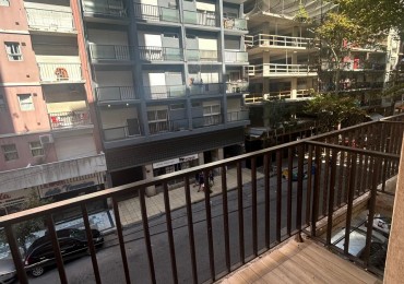 VENTA DEPARTAMENTO RECICLADO 2 AMBIENTES INVERTIDO CON BALCON A LA CALLE ZONA ALDREY