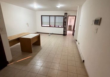 OFICINA EN ALQUILER- ACHA Y 12 DE OCTUBRE