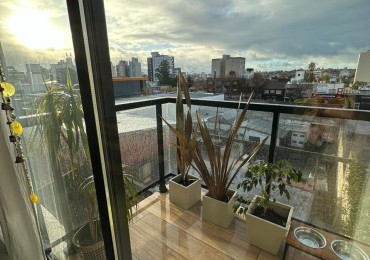 Dos ambientes con balcon, oficina privada, baulera y cochera.