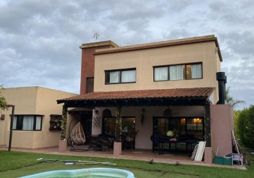 CASA EN  ARENAS DEL SUR - 