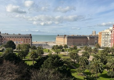DEPARTAMENTO 2 AMB RECICLADO VISTA AL MAR PLAZA COLON