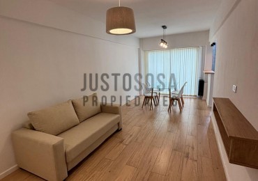 Venta Departamento reciclado dos ambientes con balcon saliente zona Aldrey