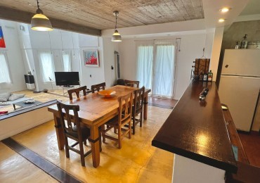 ALQUILER CASA A 150 METROS DEL MAR-