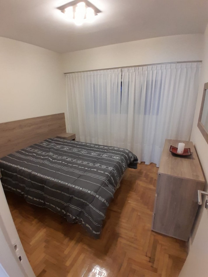 DEPARTAMENTO 2 AMBIENTES CON BALCON A LA CALLE, PATIO Y DEPENDENCIA DE SERVICIO EN ALDREY