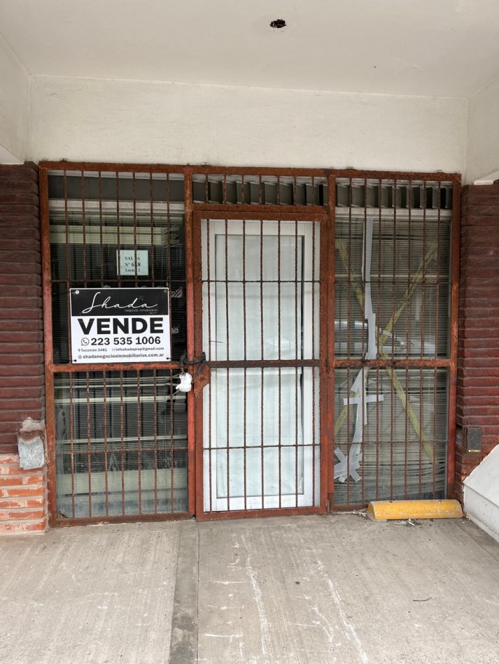 VENTA. LOCAL A LA CALLE. LA PERLA